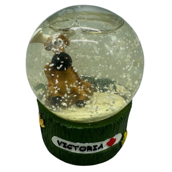Vintage Christmas Victoria Moose Snow Globe Green Base & Maple Leaf Design READ - Picture 1 of 8